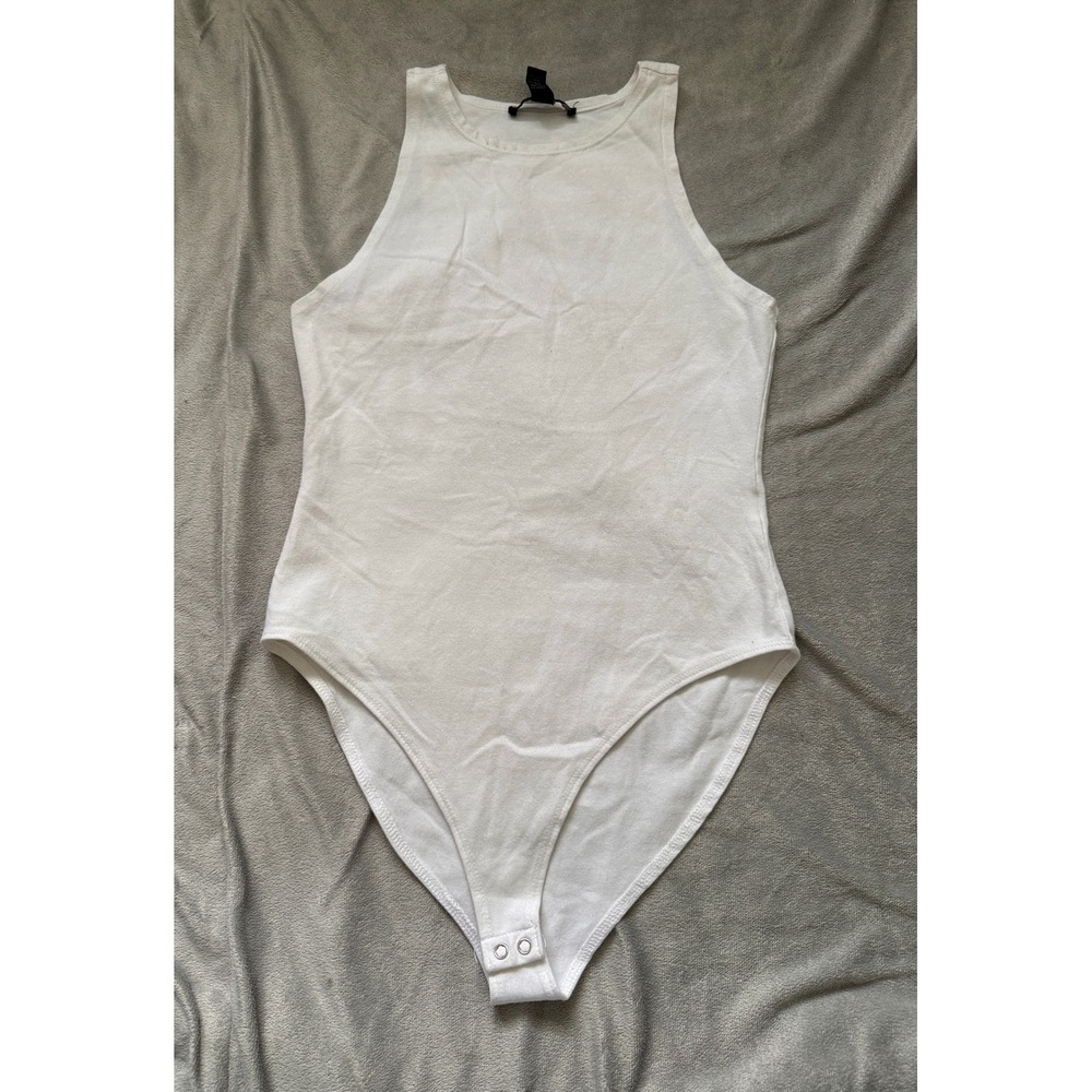 Forever 21 Bodysuit Womens Medium‎ White High Neck Sleeveless Snap Closure